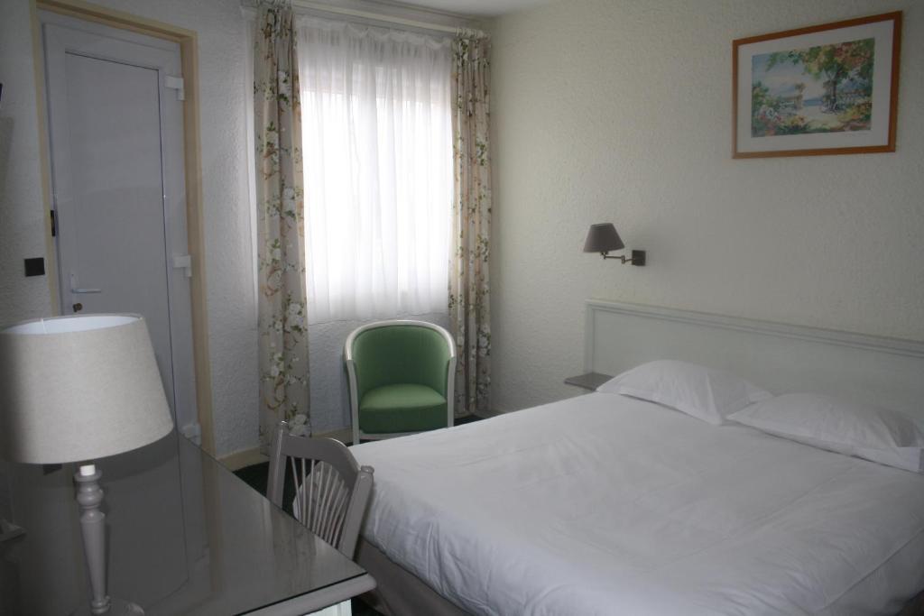 Le Charollais Motel Restaurant Contact-Hotel Vitry-en-Charollais Rum bild